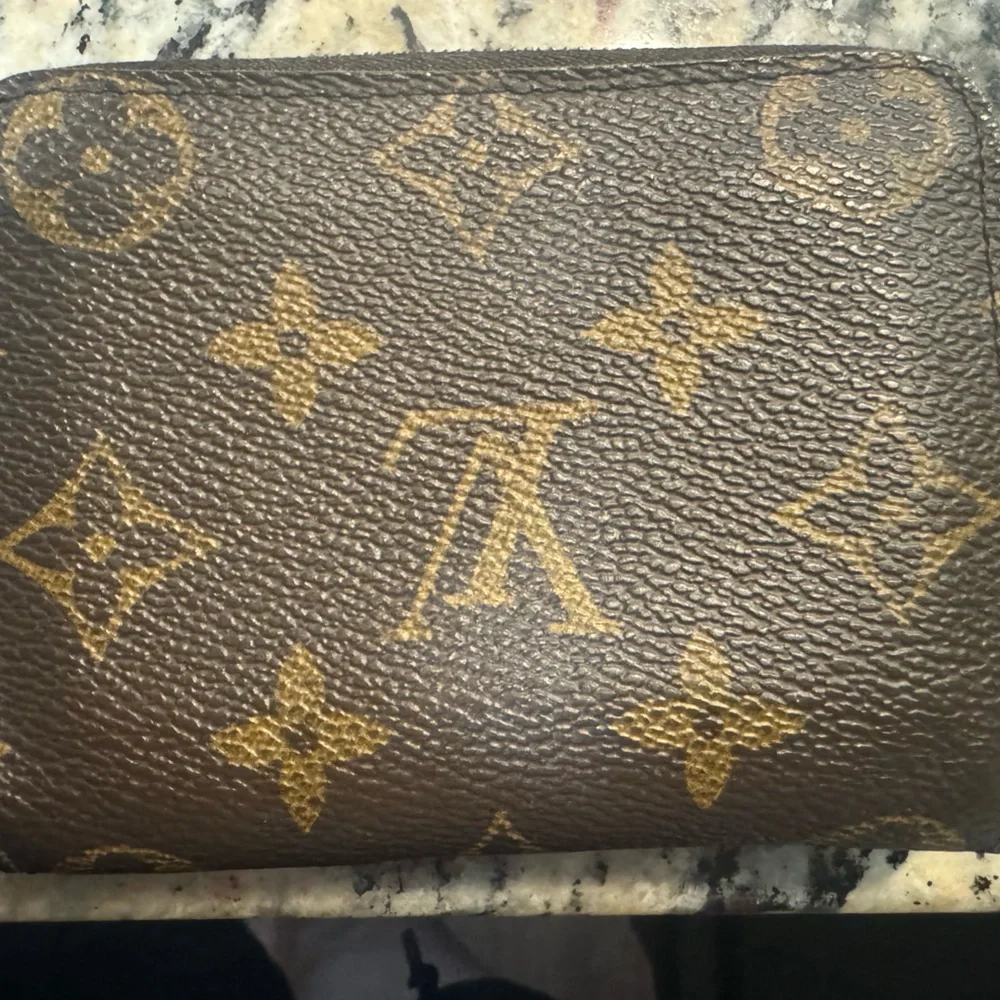 Louis Vuitton Zippy Coin Purse
